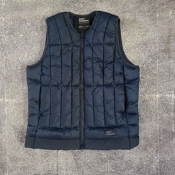 Womens Askov Finlayson Navy Blue The Preservation Insulated Puffer Vest Jacket M - Picture 1 of 5